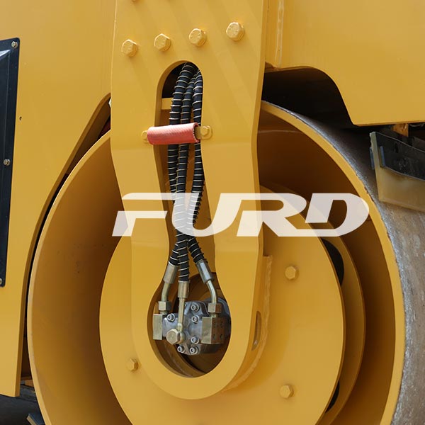 furuide2.jpg 6噸雙鋼輪壓路機
